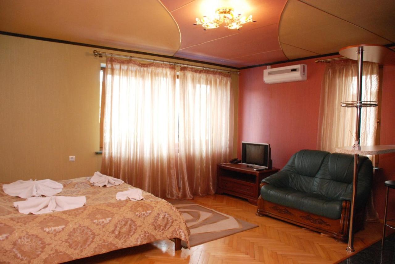 Hotel Argo à Lviv Extérieur photo