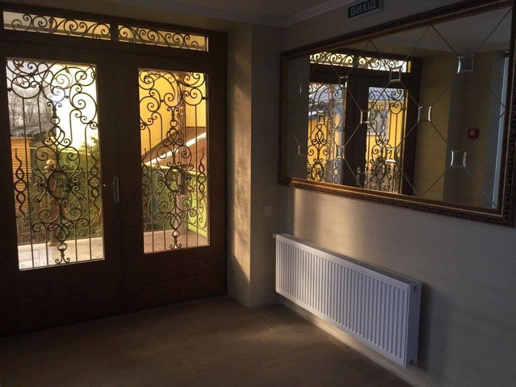 Hotel Argo à Lviv Extérieur photo