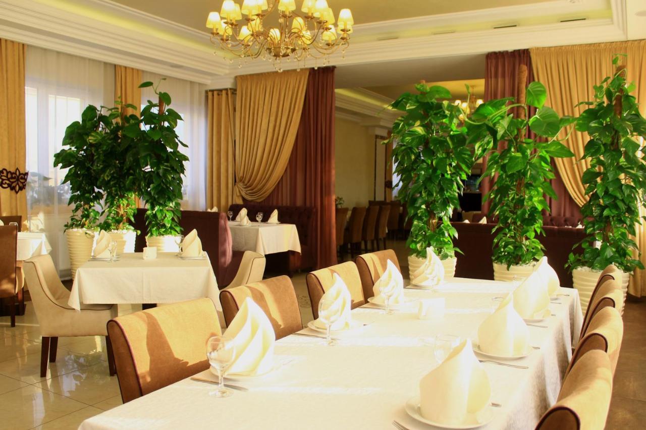 Hotel Argo à Lviv Extérieur photo