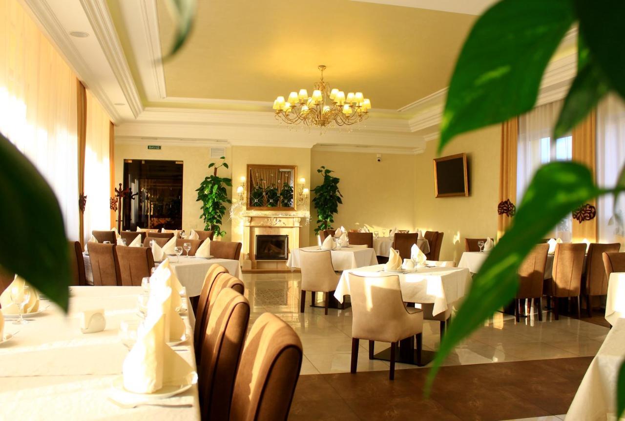 Hotel Argo à Lviv Extérieur photo