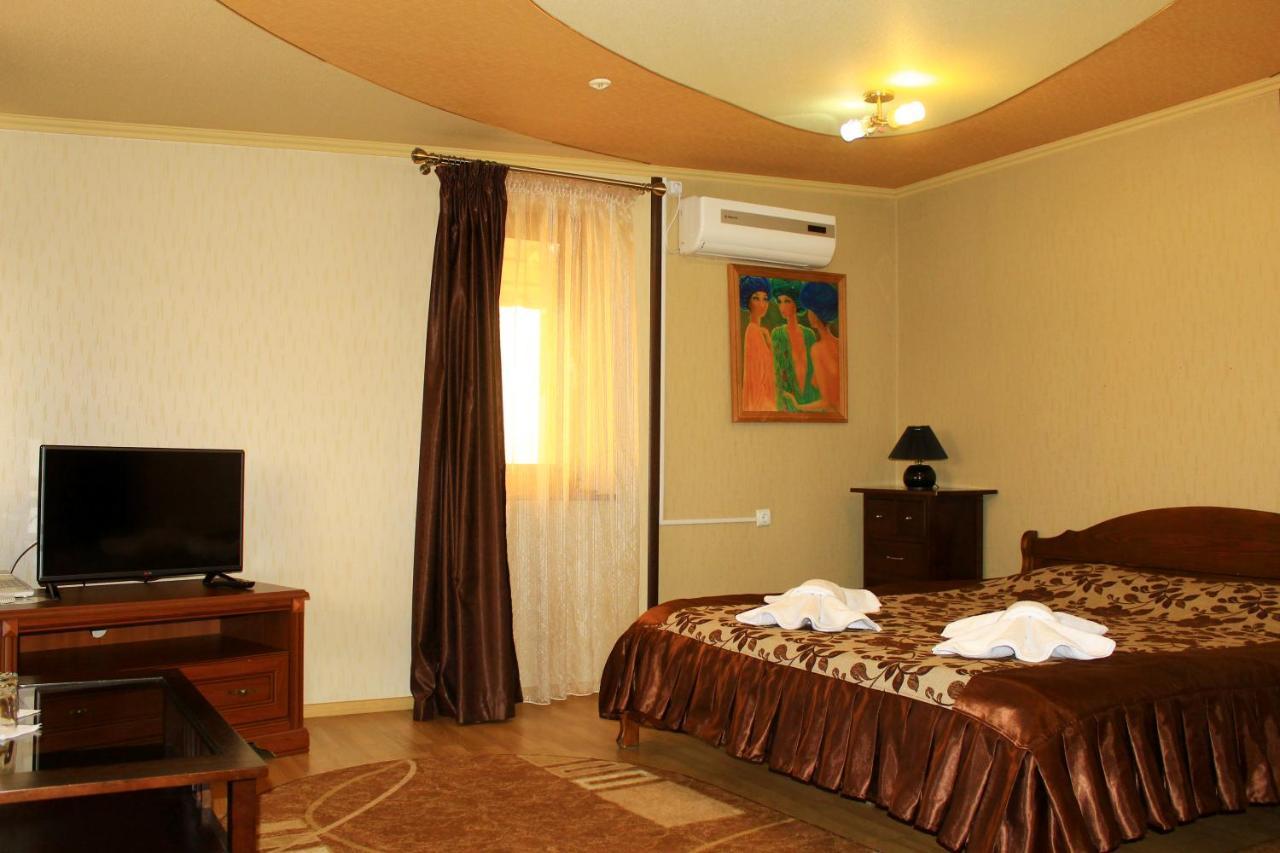 Hotel Argo à Lviv Extérieur photo
