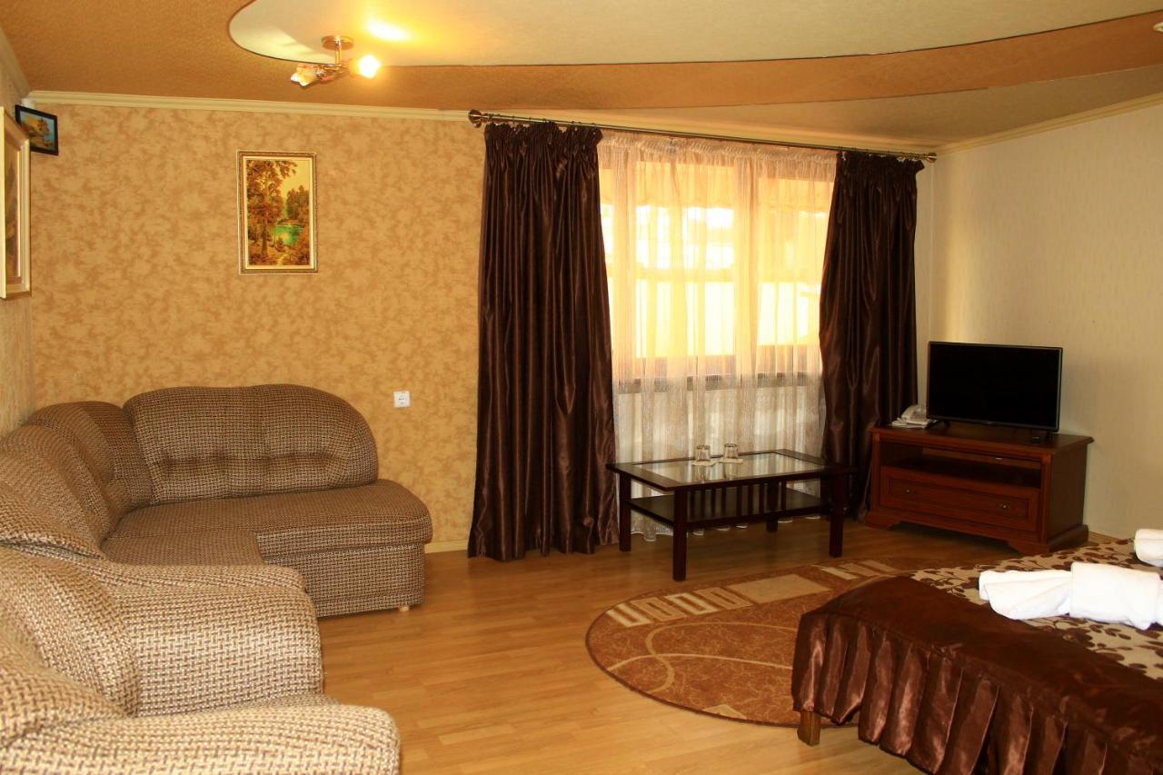 Hotel Argo à Lviv Extérieur photo