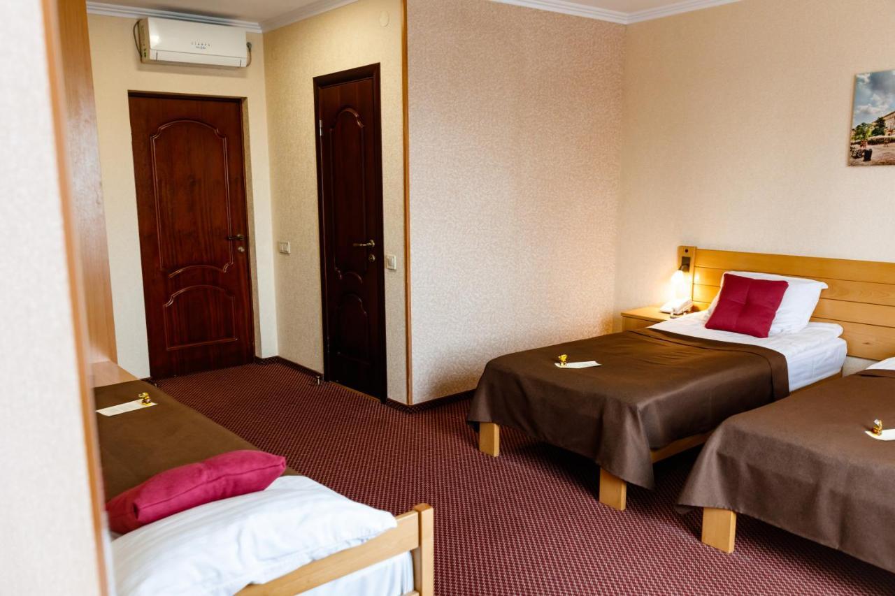 Hotel Argo à Lviv Extérieur photo
