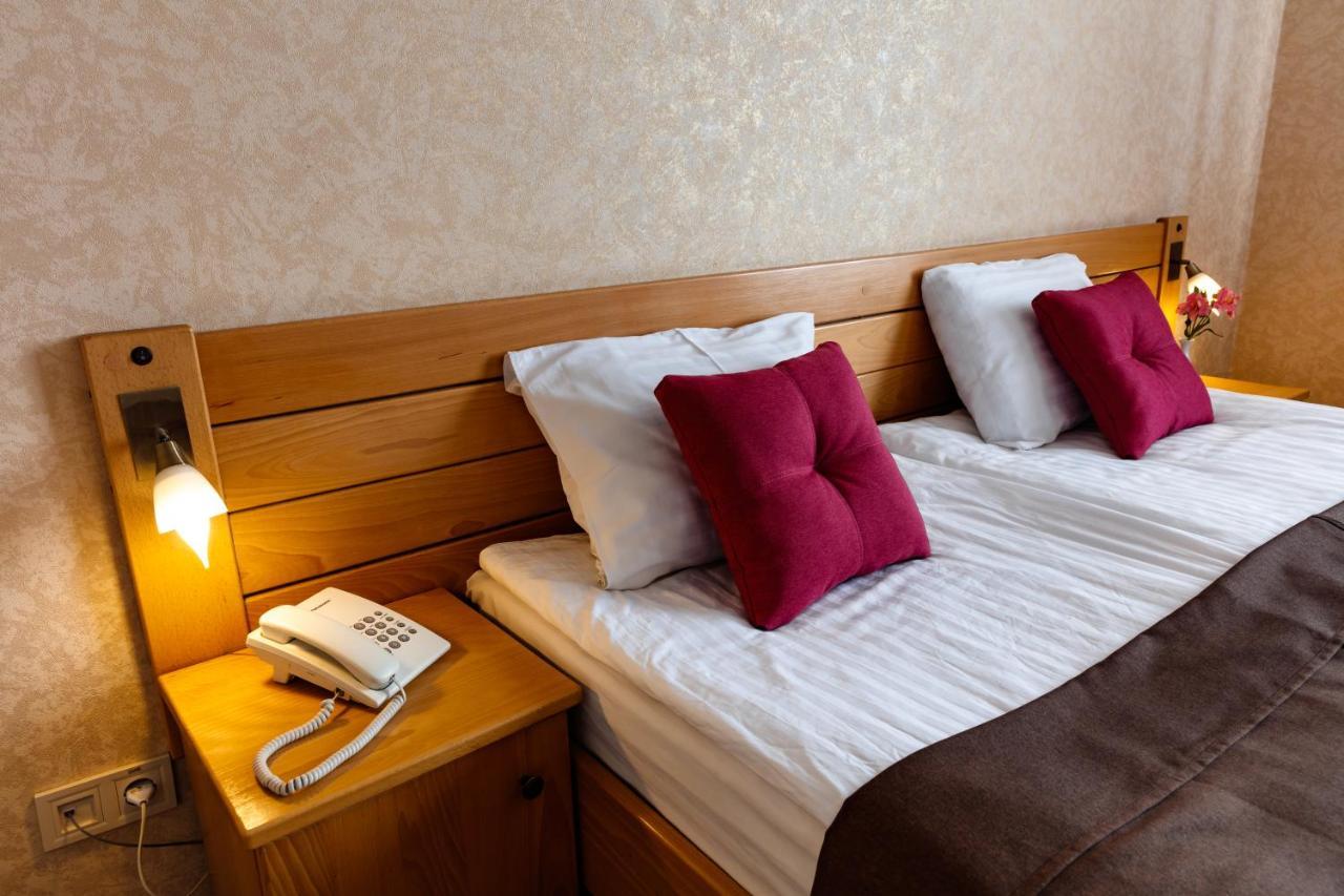 Hotel Argo à Lviv Extérieur photo