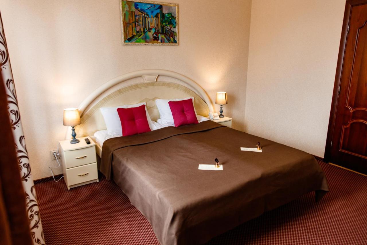 Hotel Argo à Lviv Extérieur photo