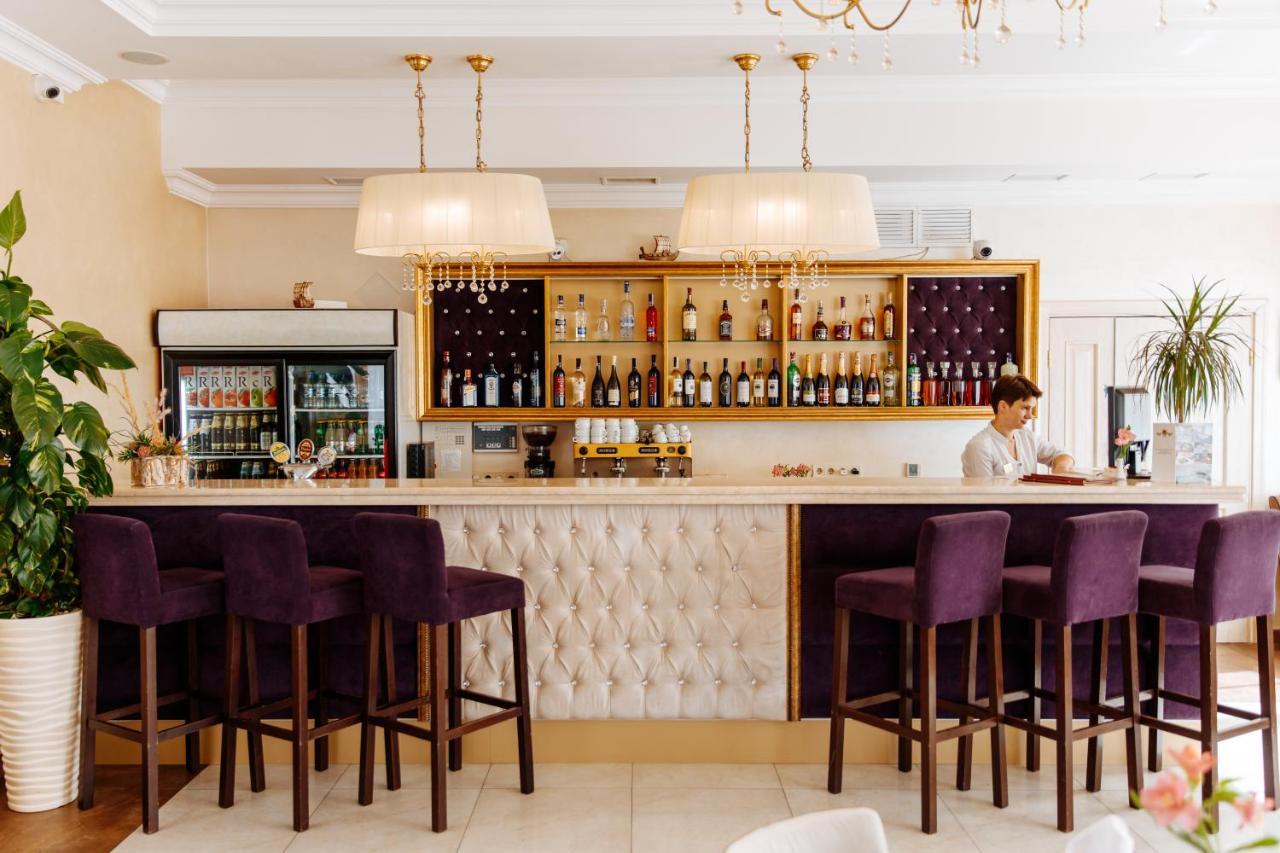 Hotel Argo à Lviv Extérieur photo